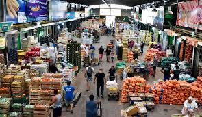Los mayoristas del Mercado Central retrotraen los precios un 20%